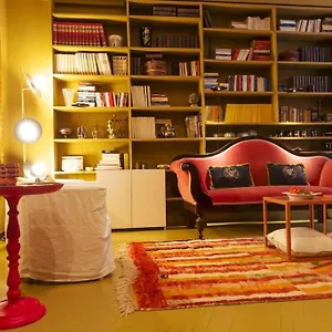 luxury-bohemian-suite-with-private-garden-in-milan.italymilanhotels.net/