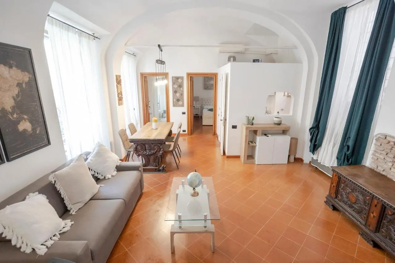 Home D'Elite Trevi Fountain روما